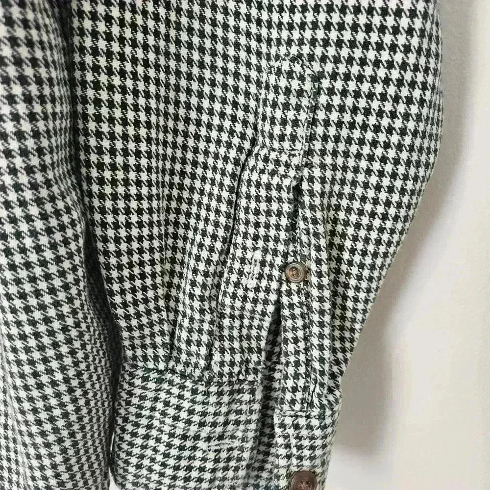 J CREW 100% COTTON BUTTON DOWN SIZE SMALL EUC